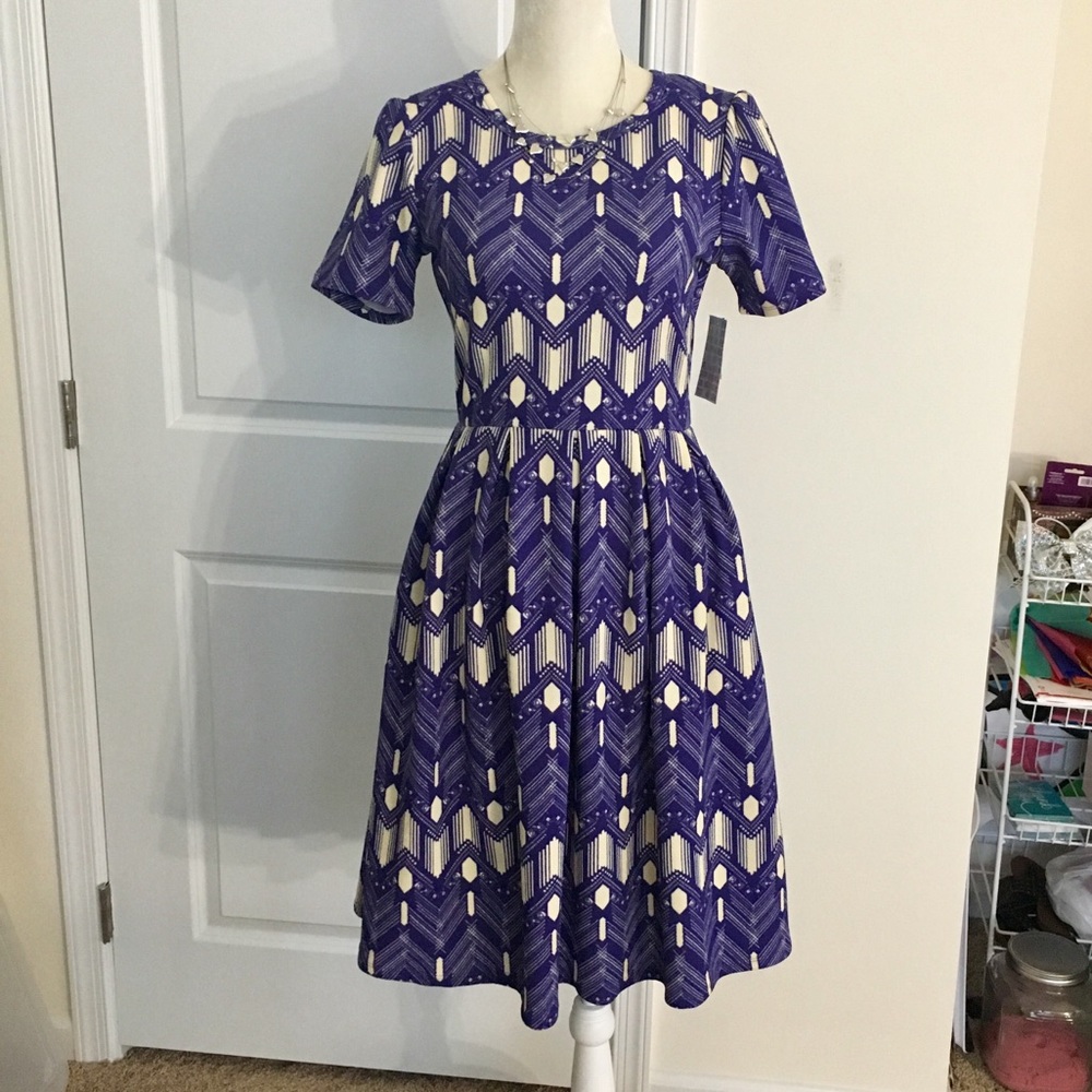 LuLaRoe Amelia